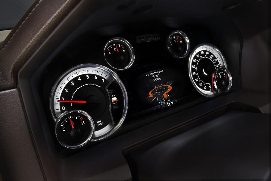  Dodge Ram 1500 2013 года  (фото 16 из 106)